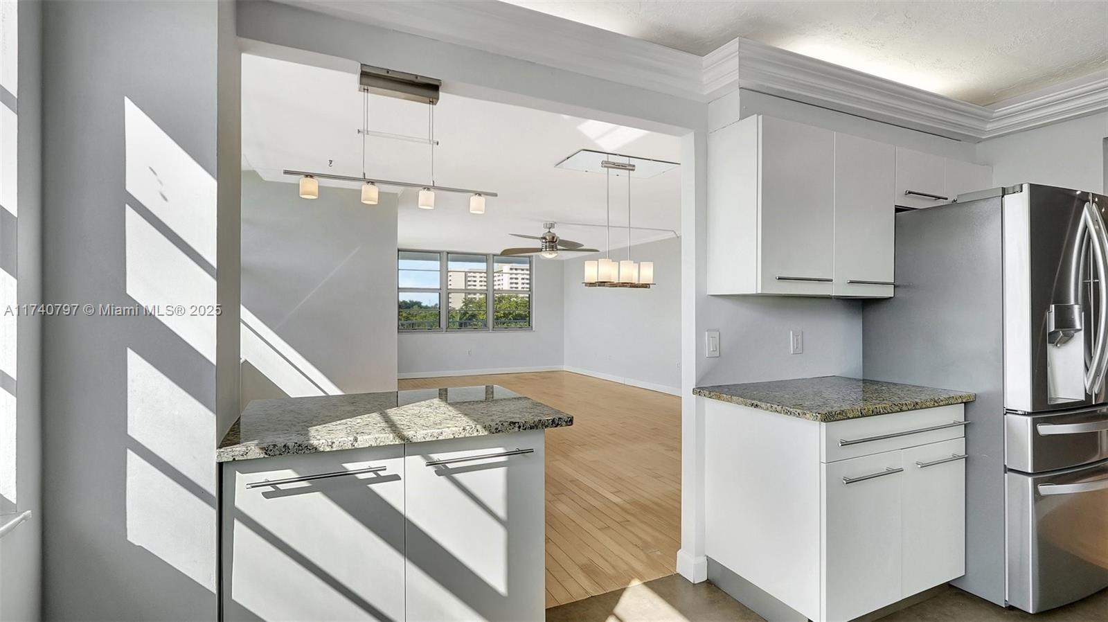 2801 Ne 183rd St 517w Property Photo 24