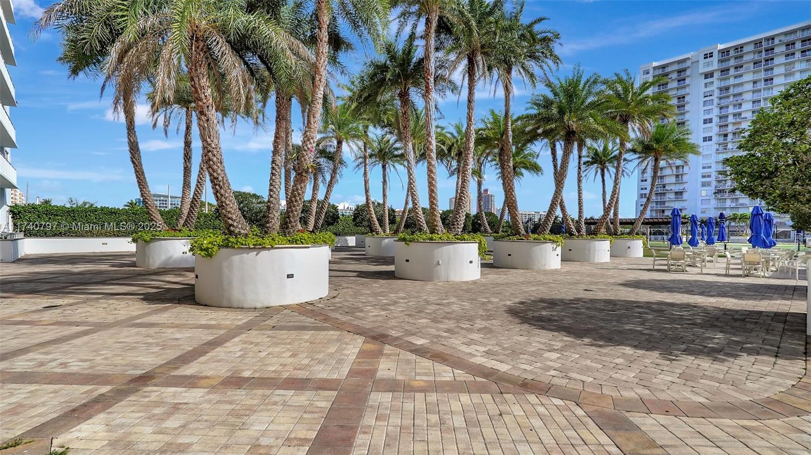 2801 Ne 183rd St 517w Property Photo 54