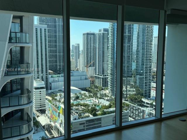 1040 Biscayne Blvd 3008 Property Photo 1