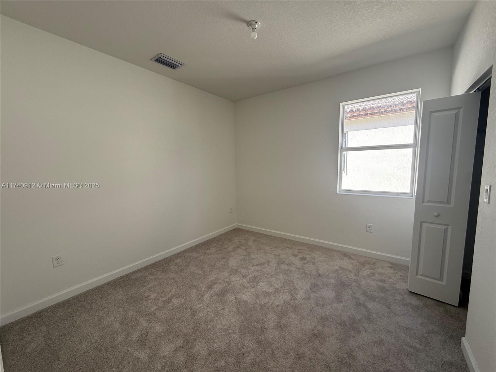 2426 Se 26 Lane Property Photo 13