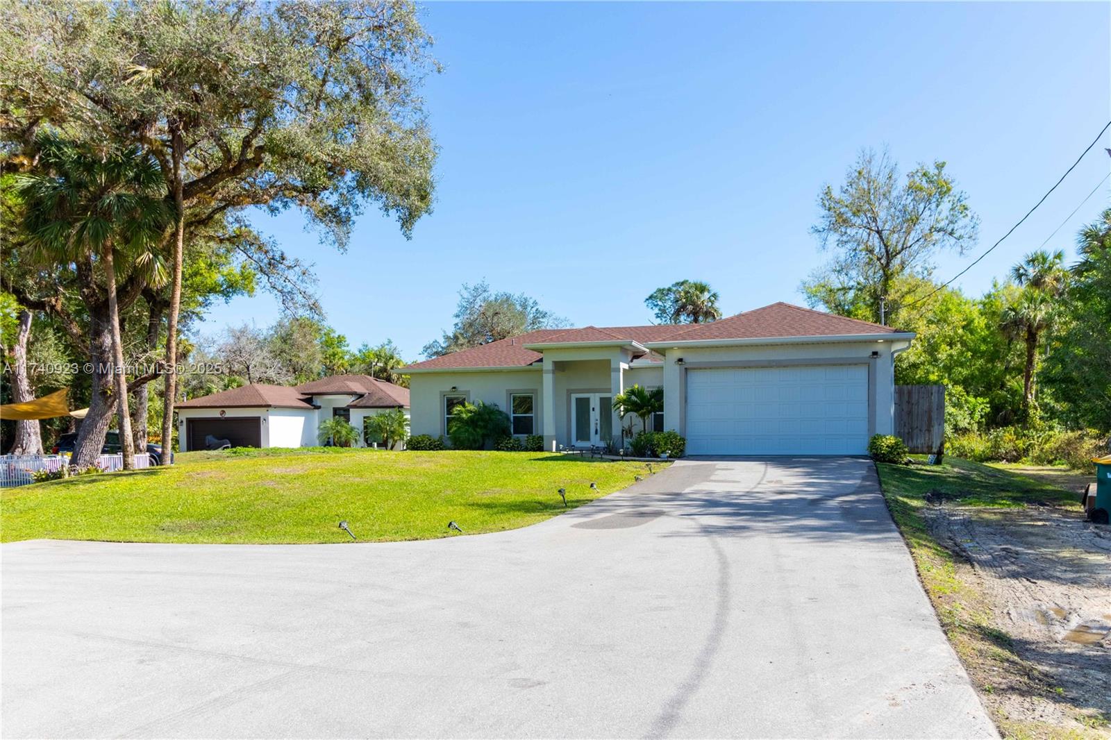 3302 Desoto Blvd S Property Photo 1