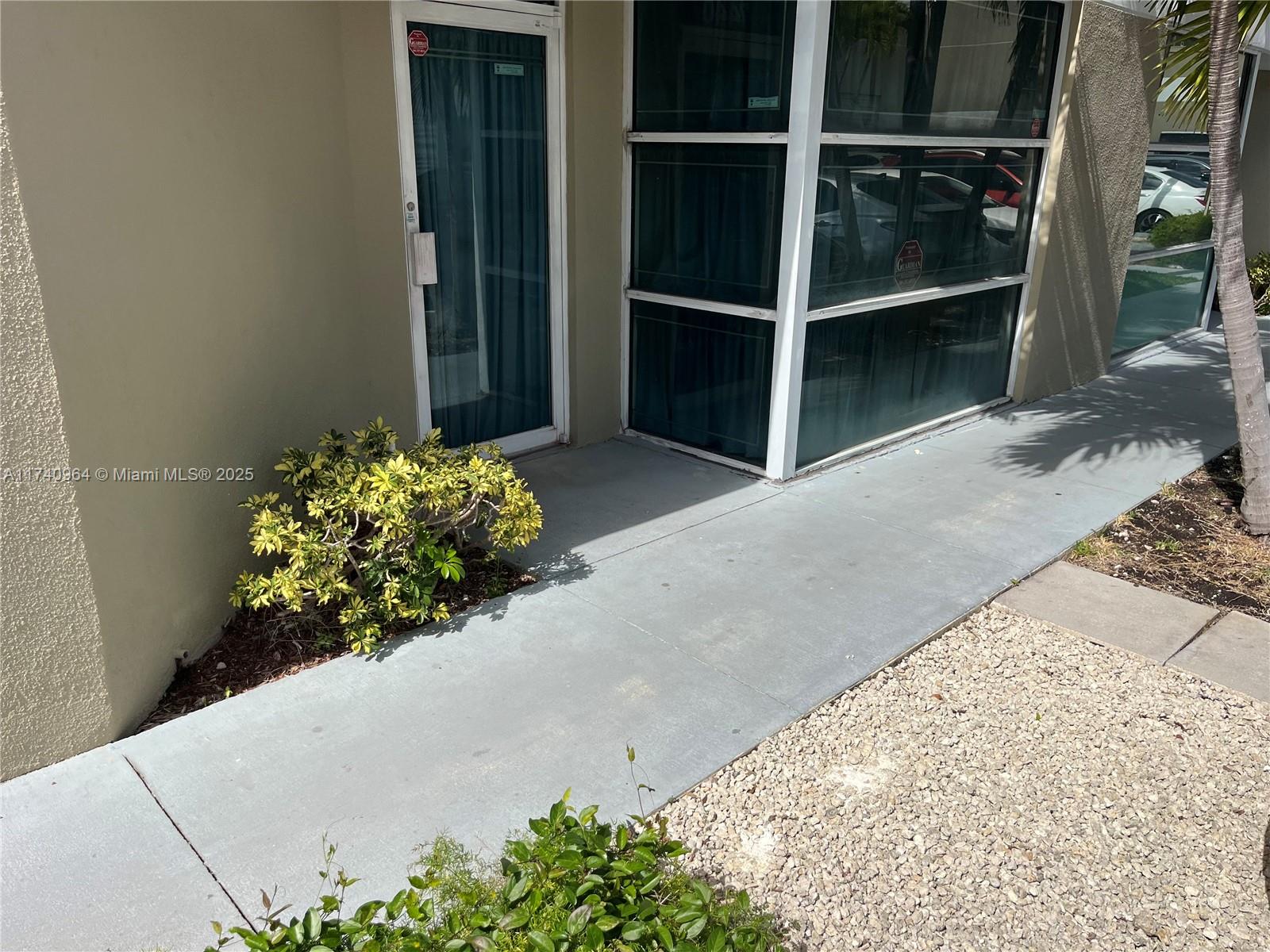 74xx Sw 48th St Property Photo 1