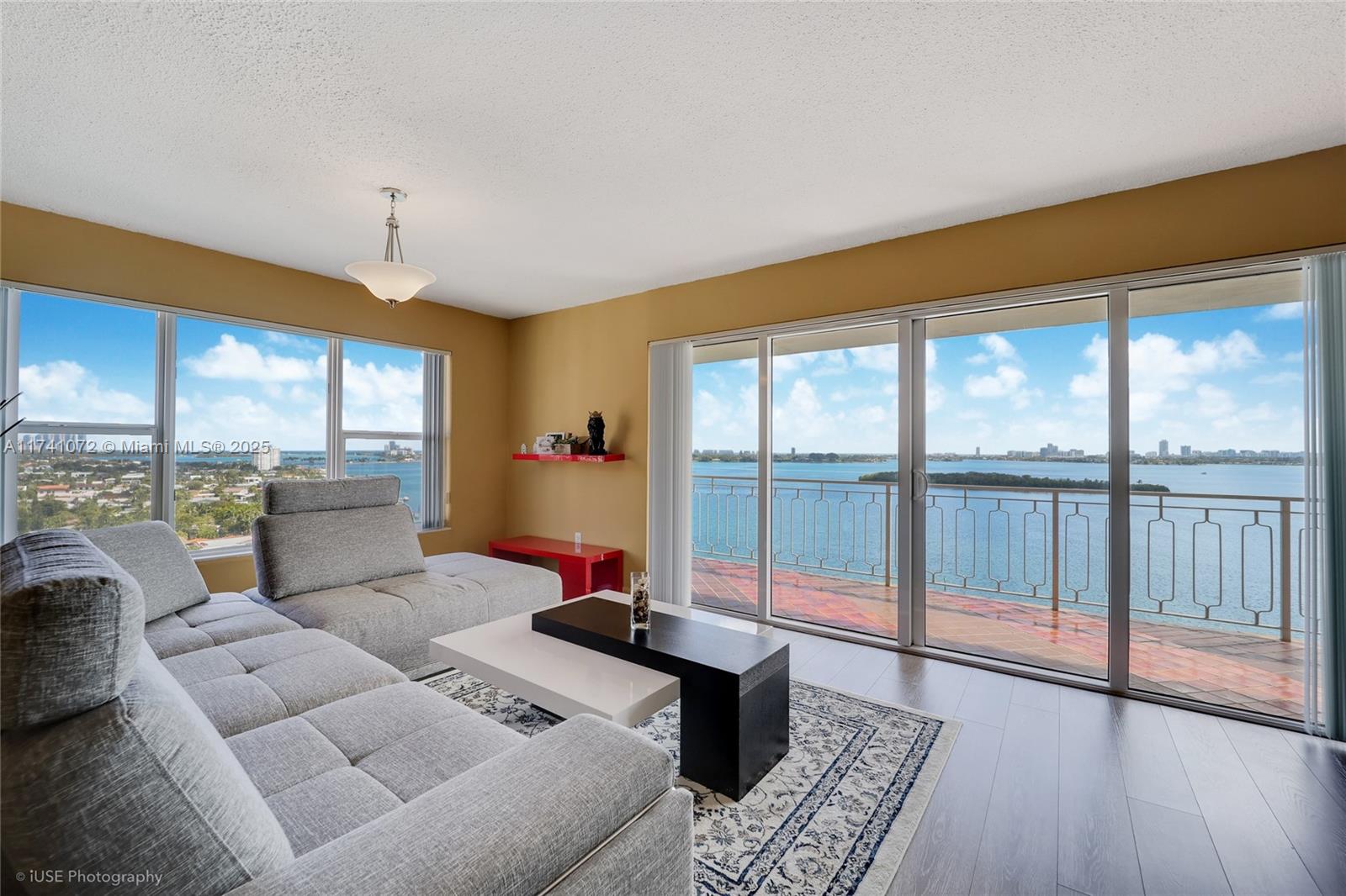 11111 Biscayne Blvd 16a Property Photo 1