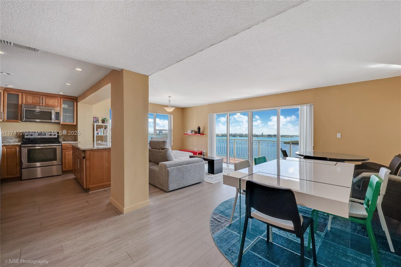 11111 Biscayne Blvd 16a Property Photo 2
