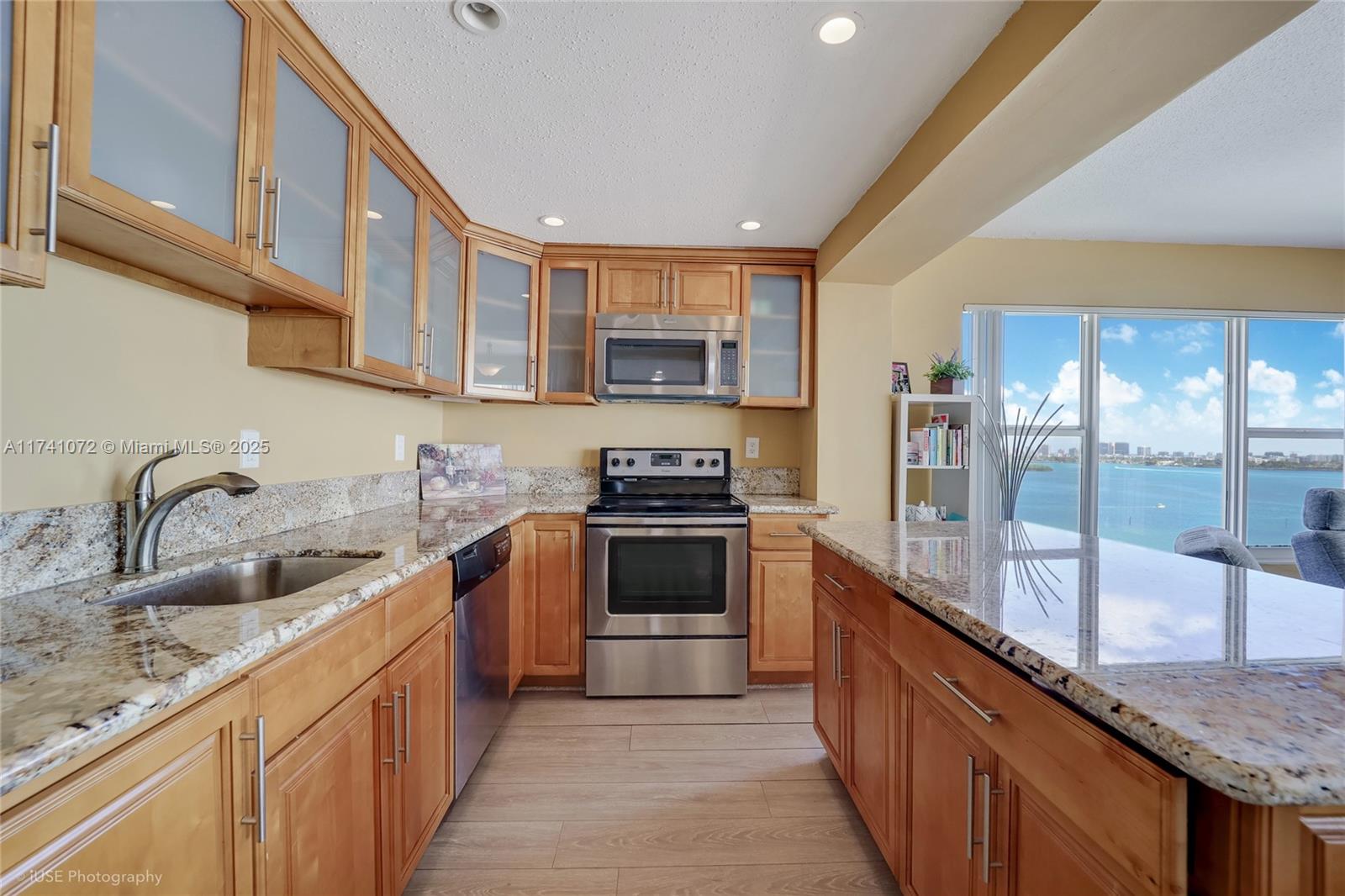 11111 Biscayne Blvd 16a Property Photo 3