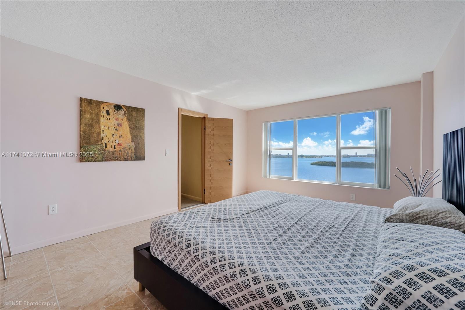 11111 Biscayne Blvd 16a Property Photo 4