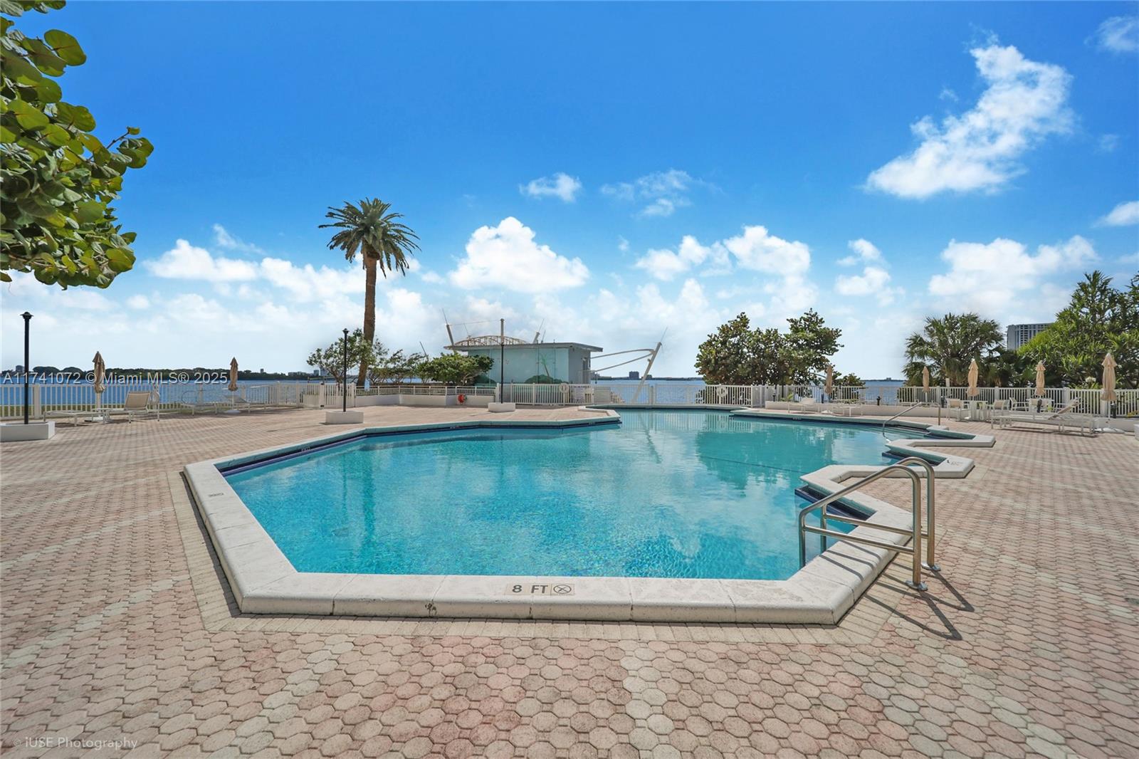 11111 Biscayne Blvd 16a Property Photo 11