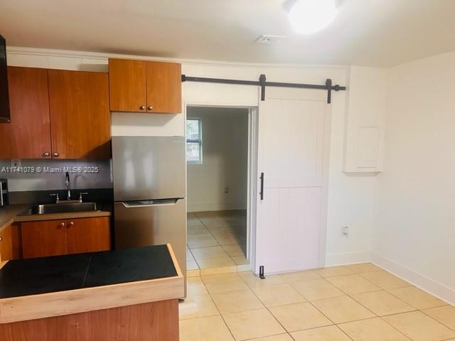 240 Hibiscus Dr B Property Photo 2