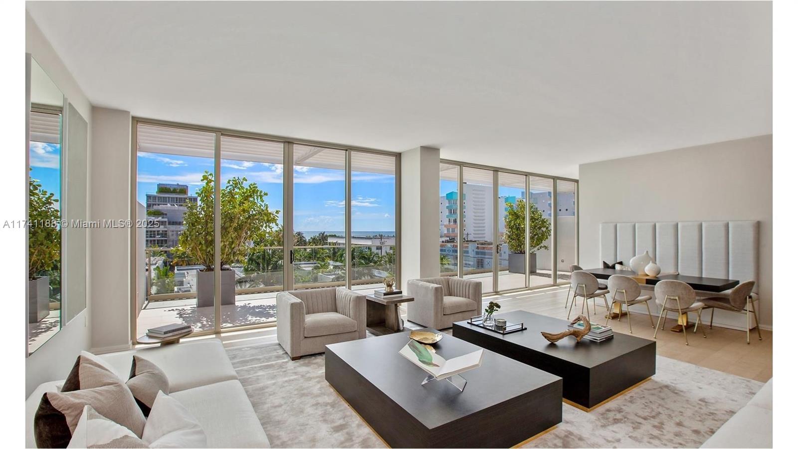 300 Collins Ave Ph2 Property Photo