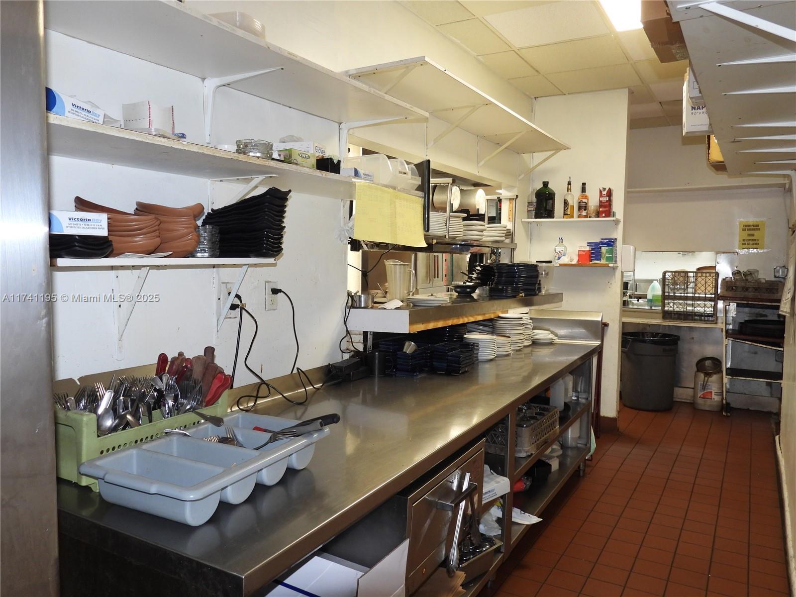 Hollywood Blvd Property Photo 29