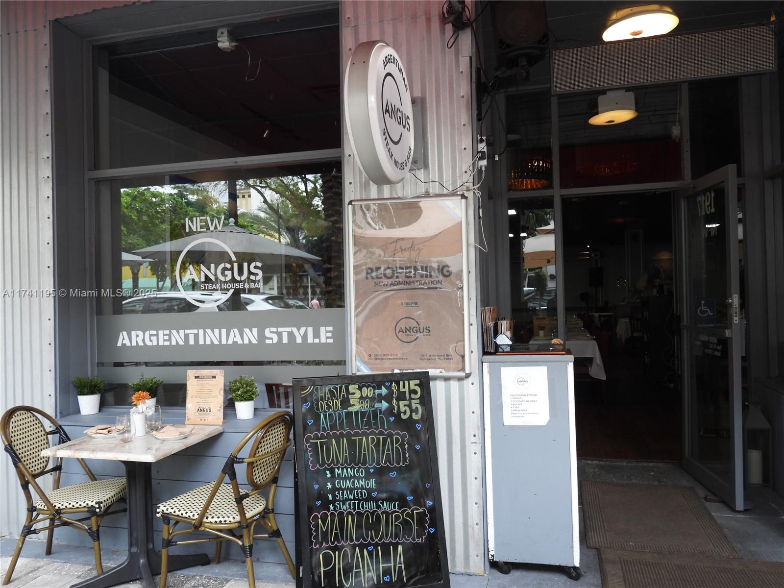 Hollywood Blvd Property Photo 35
