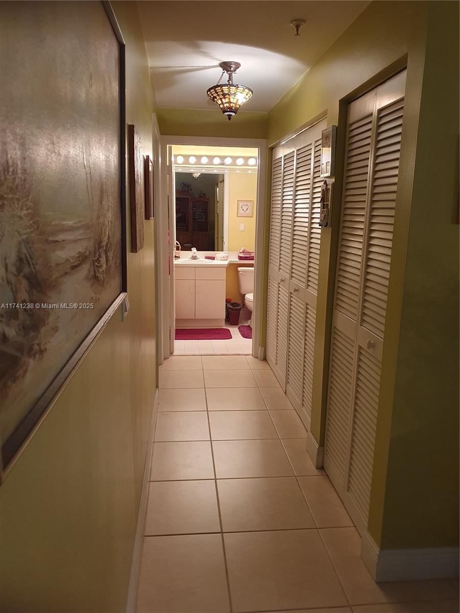 9755 Nw 52nd St 502 Property Photo 28