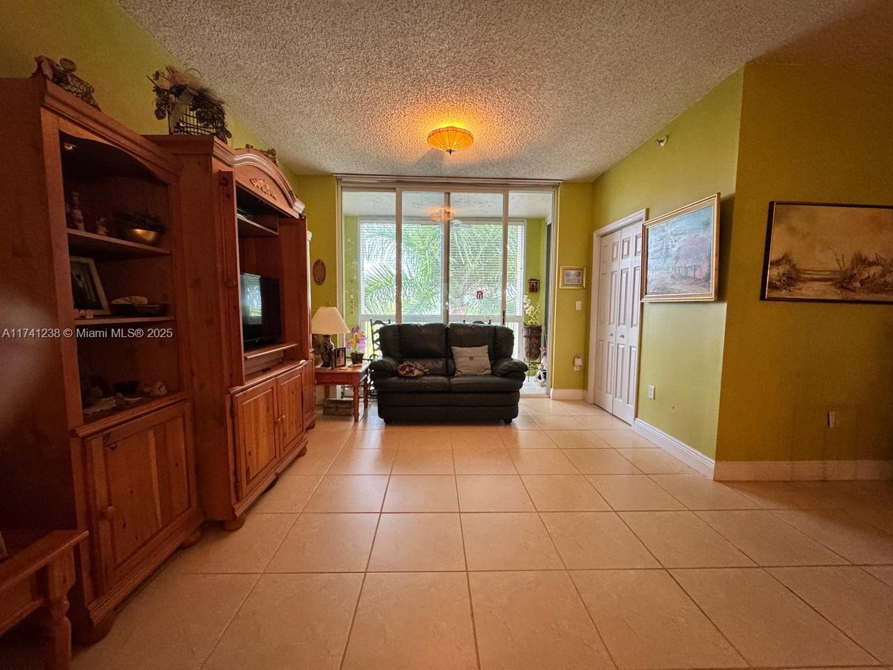 9755 Nw 52nd St 502 Property Photo 57