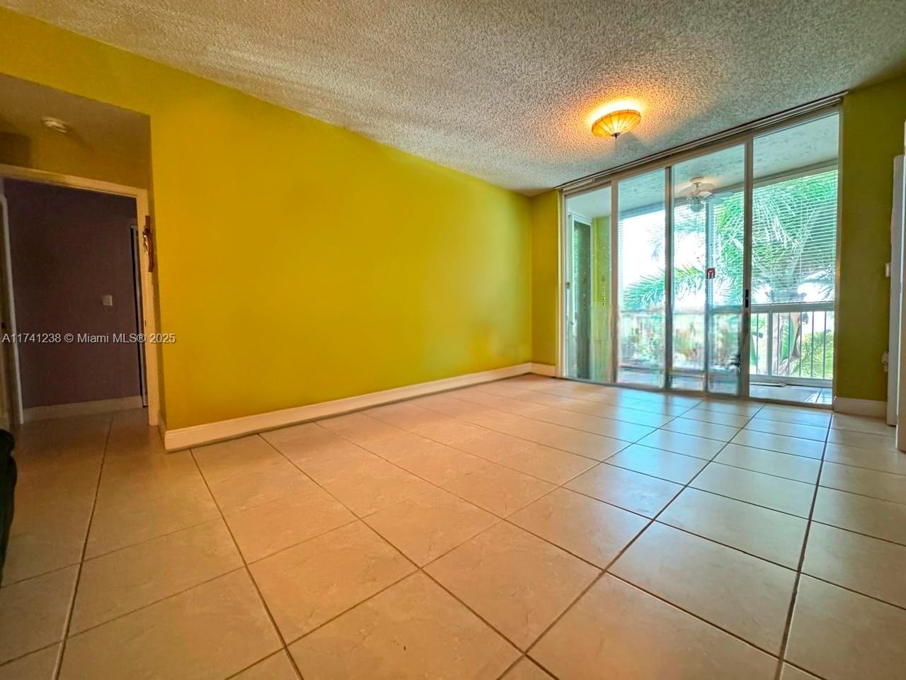 9755 Nw 52nd St 502 Property Photo 58