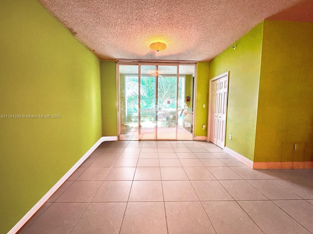 9755 Nw 52nd St 502 Property Photo 59