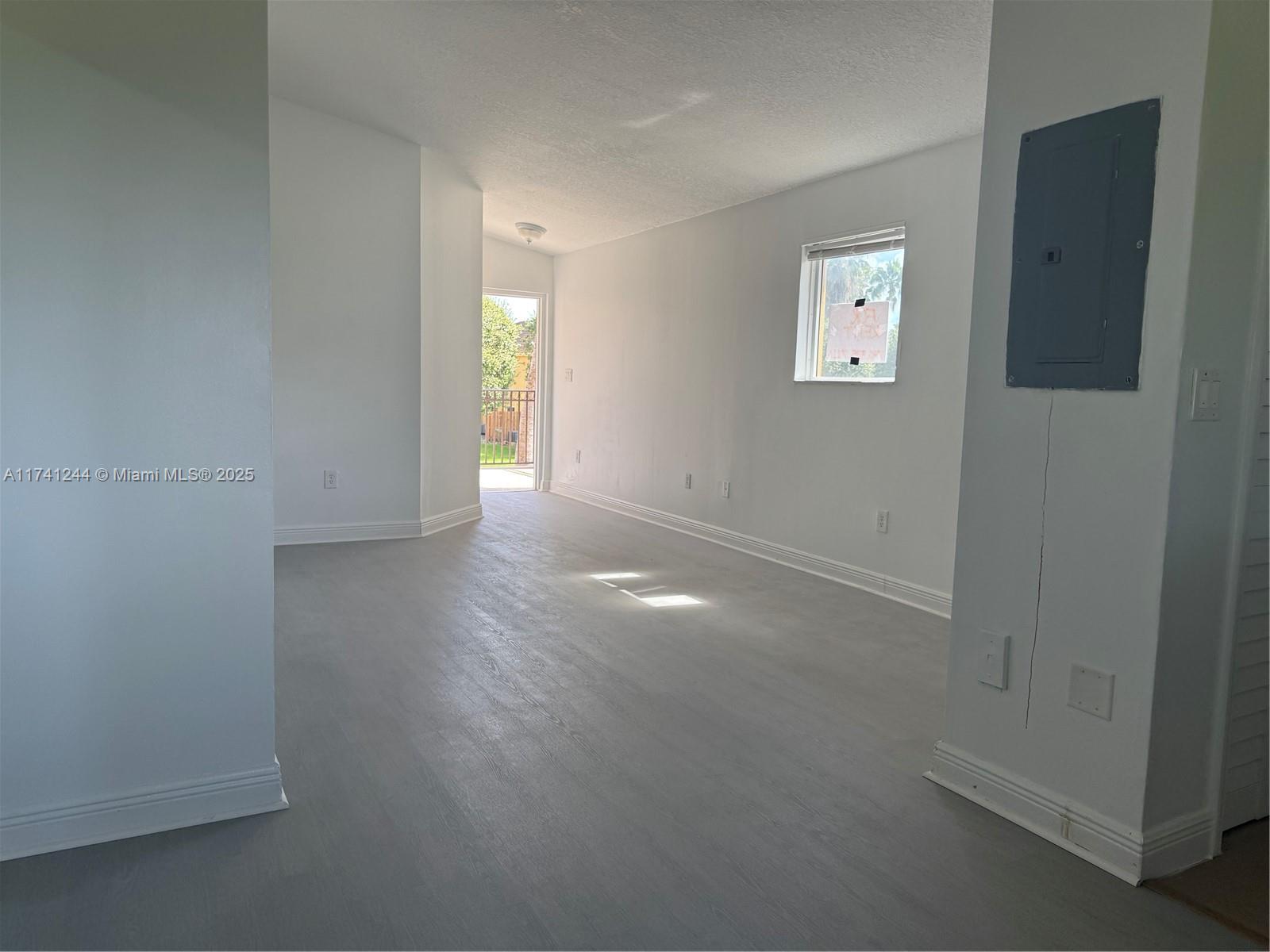 970 Ne 33rd Ter 201 Property Photo 1
