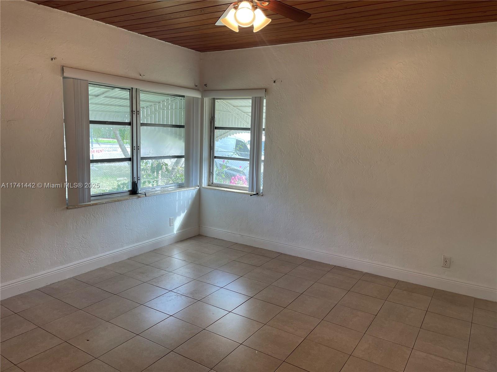 24940 Sw 134th Ct Single Family Property Photo 11