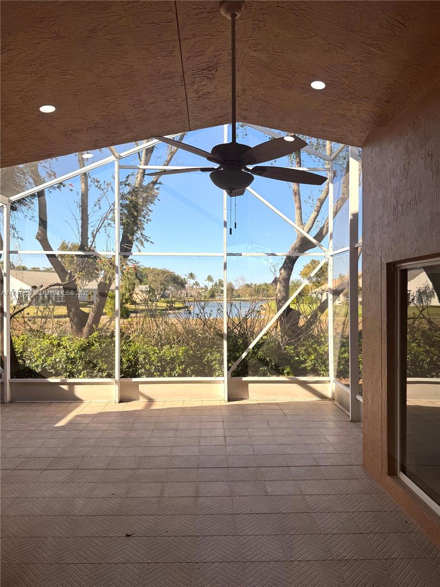 7633 Trapani Ln Property Photo 19