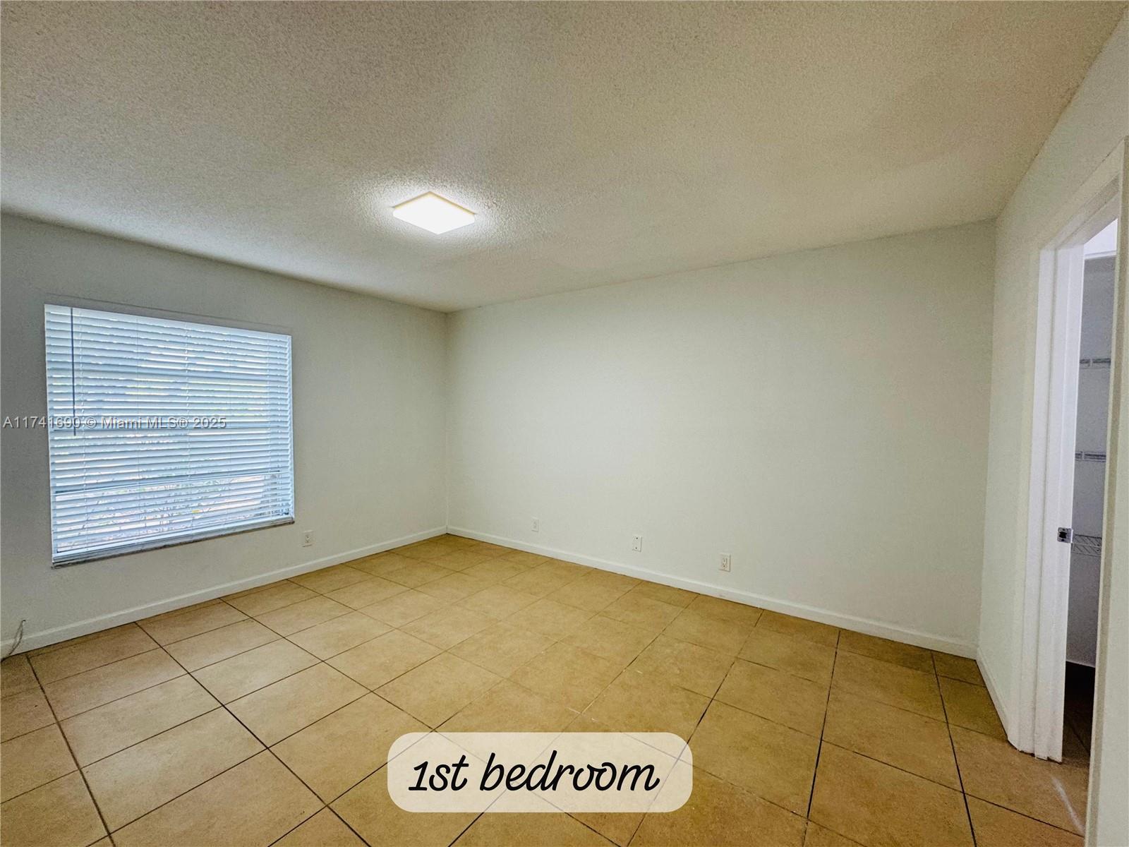 480 Nw 20th St 1030 Property Photo 11