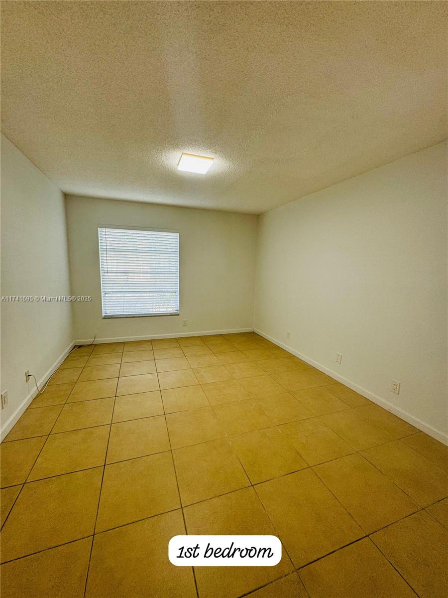 480 Nw 20th St 1030 Property Photo 22