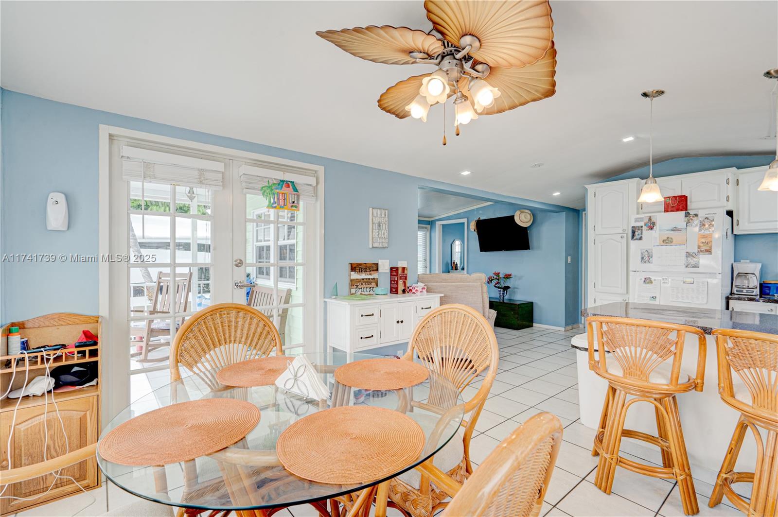 65821 Overseas Highway 98 Property Photo 8