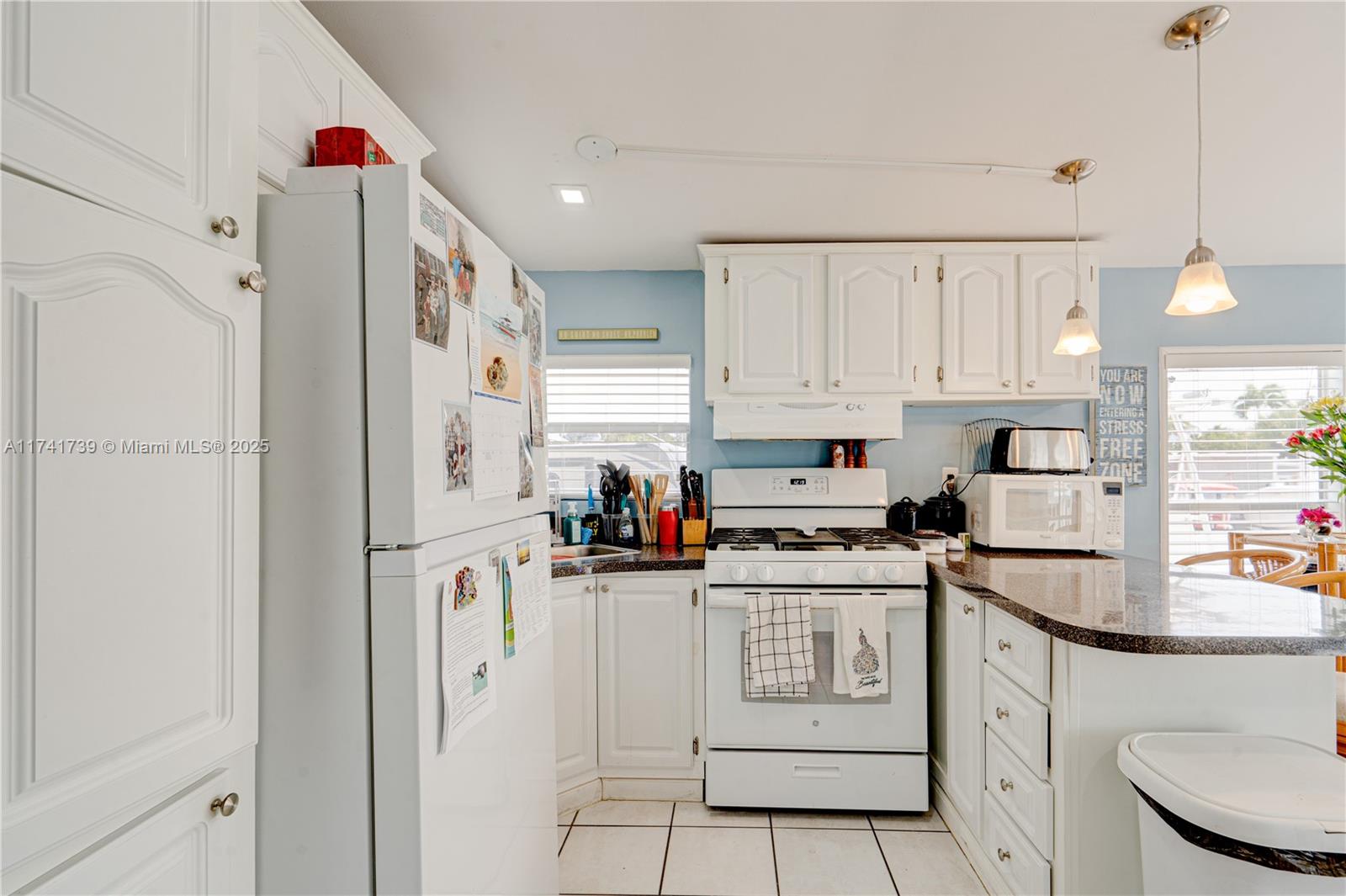 65821 Overseas Highway 98 Property Photo 11
