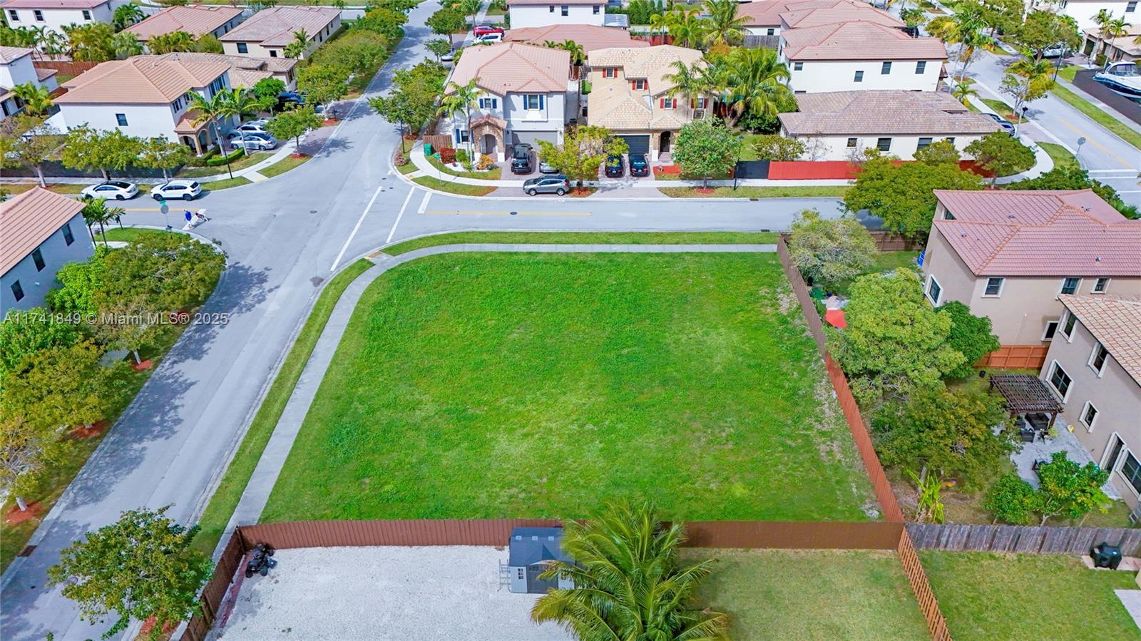 0 Fl 33032-0000 Property Photo 3