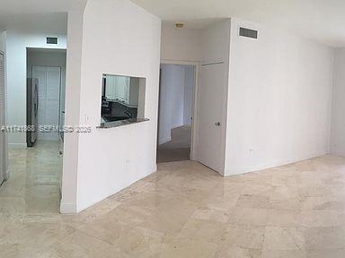 888 Brickell Key Dr 600 Property Photo 5
