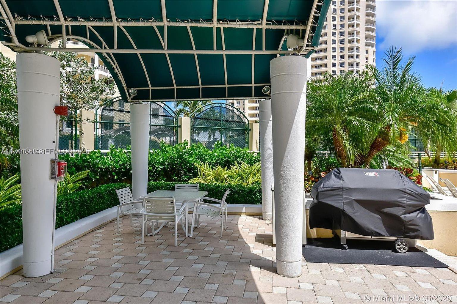 888 Brickell Key Dr 600 Property Photo 18