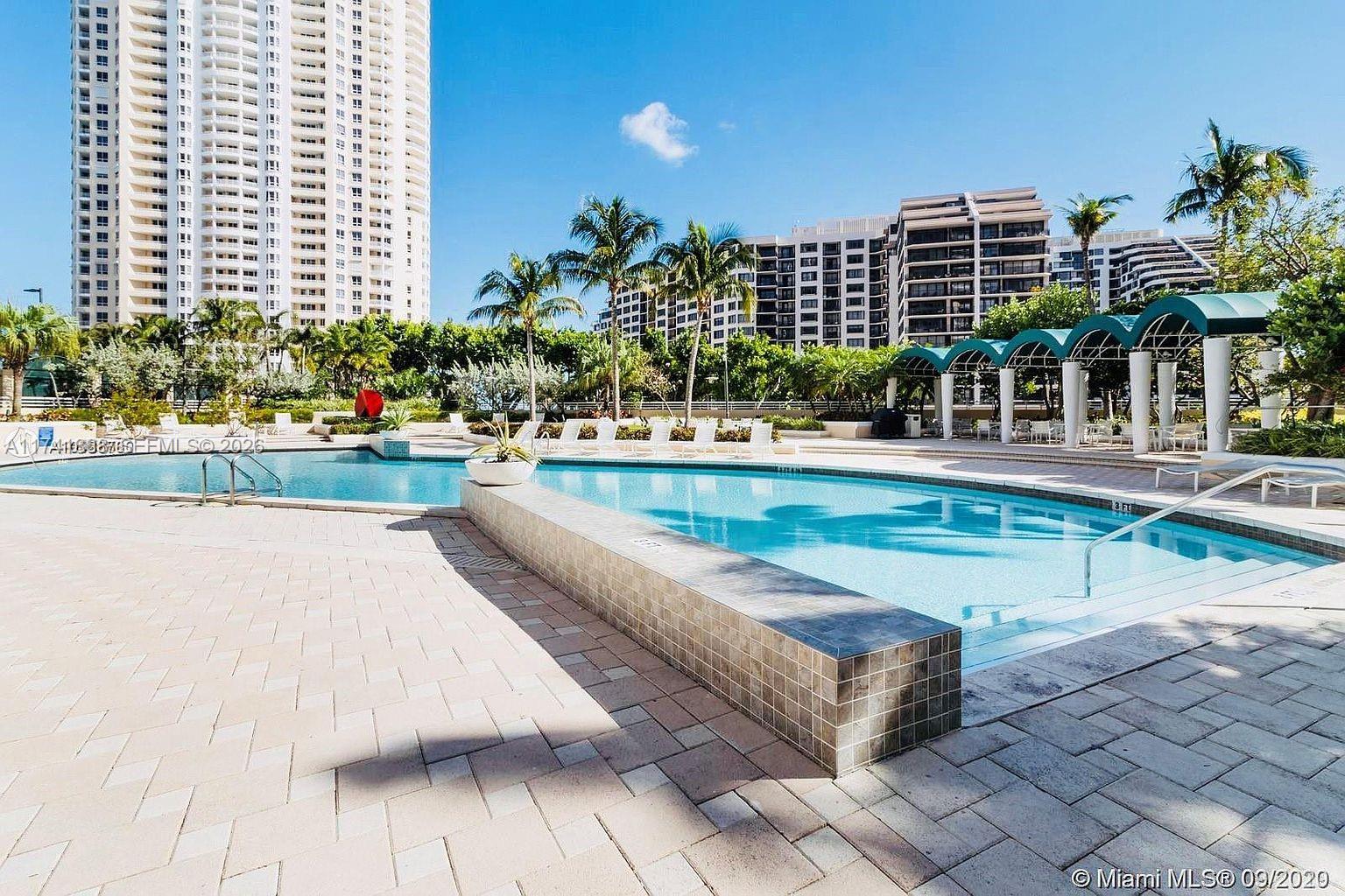 888 Brickell Key Dr 600 Property Photo 19
