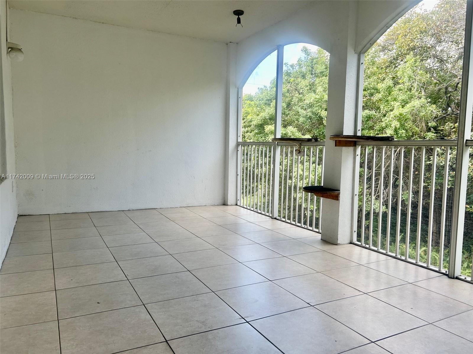 815 W Boynton Beach Blvd 9-207 Property Photo