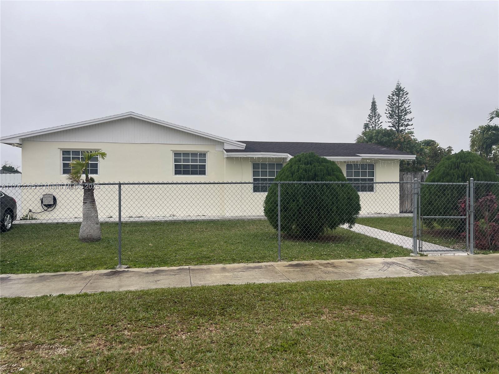 29824 Sw 148th Ave Property Photo 1
