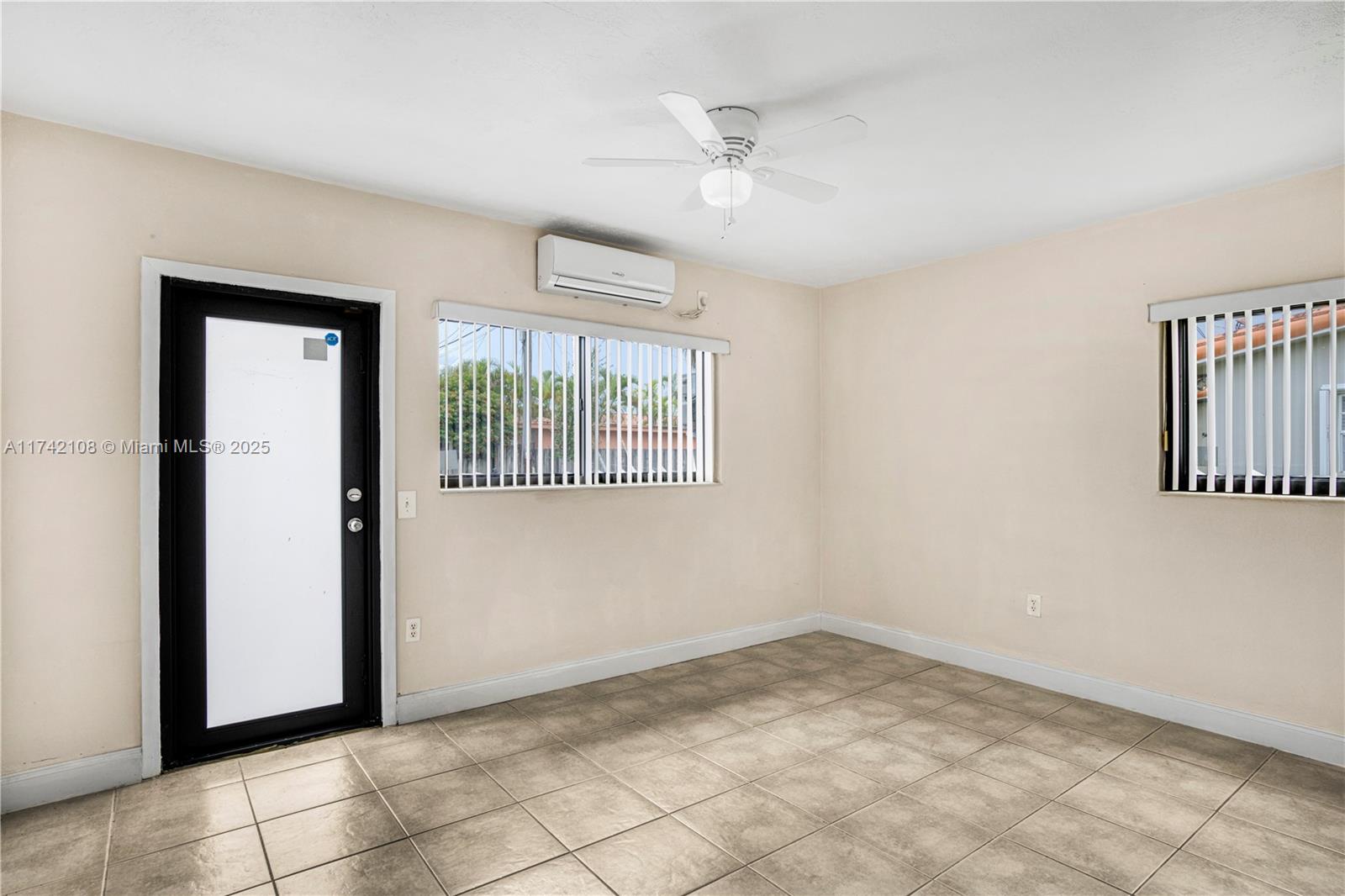 3401 Sw 107th Ave Property Photo 14