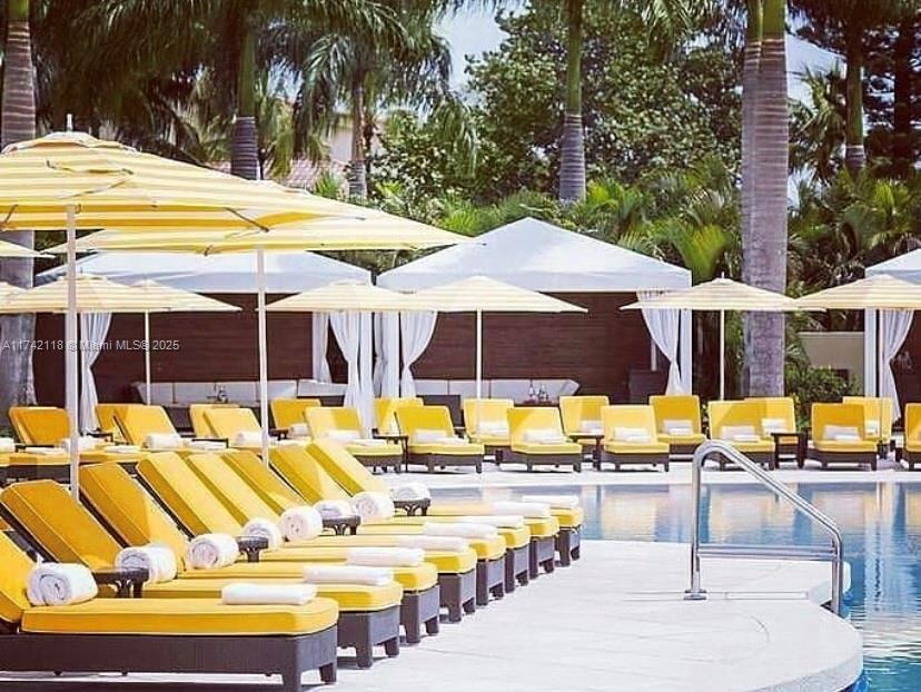 Luxury Outdoor Furniture For Sale In Miami Property Photo 1
