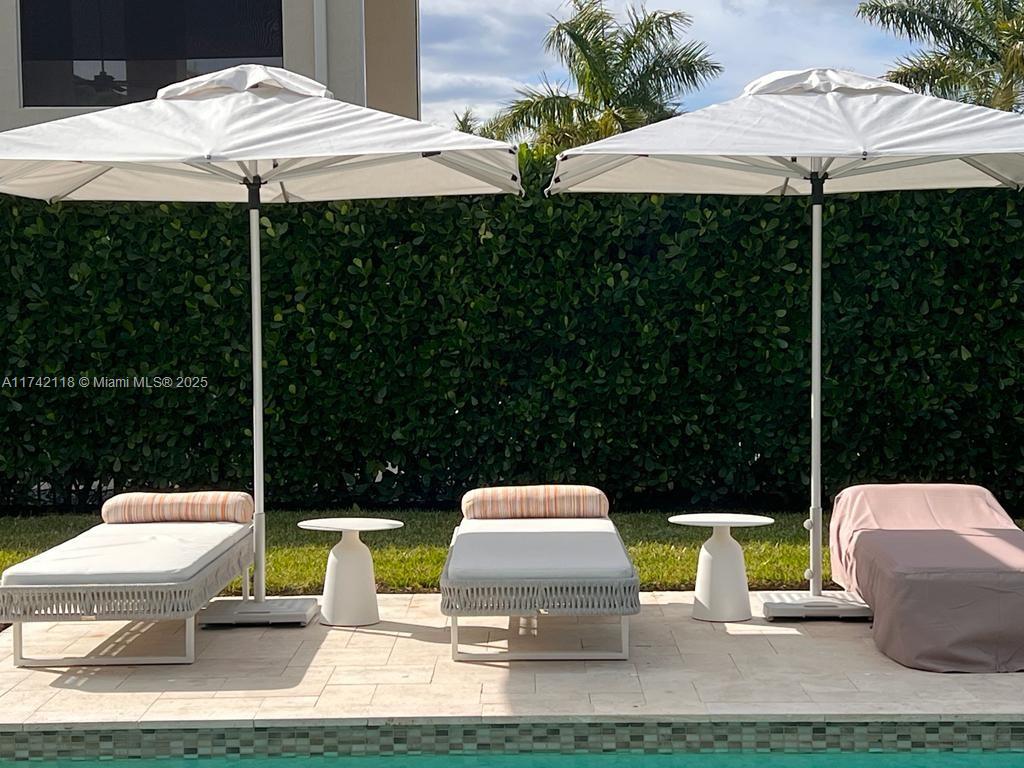Luxury Outdoor Furniture For Sale In Miami Property Photo 4