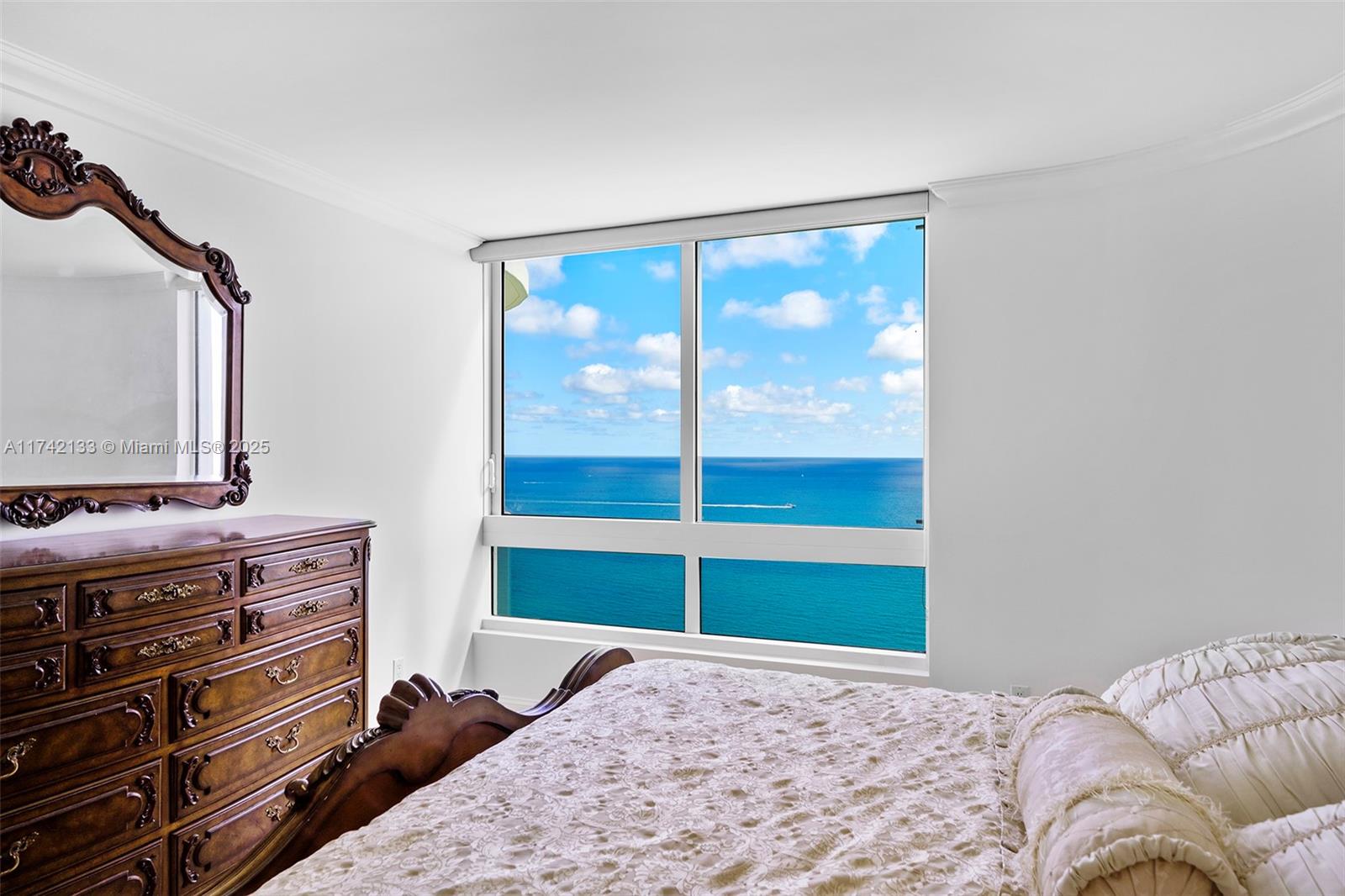 6365 Collins Ave 3801 Property Photo 15