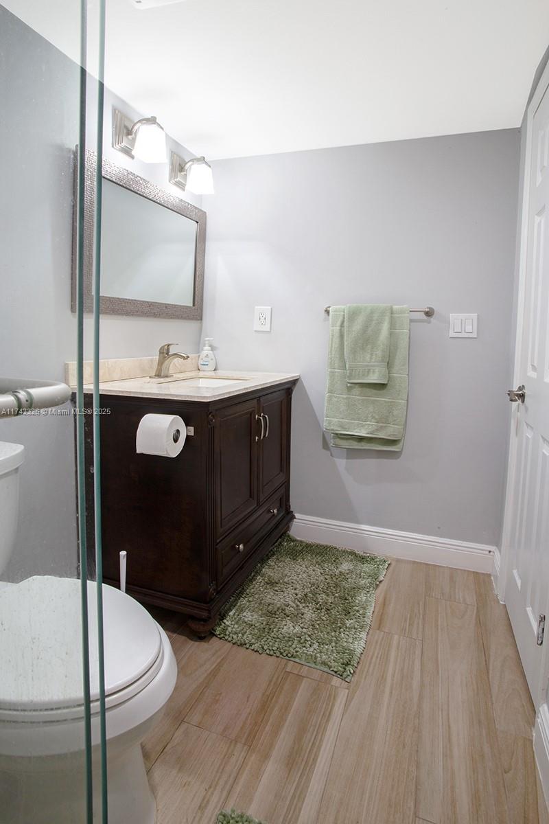 6911 Environ Blvd 5l Property Photo 11