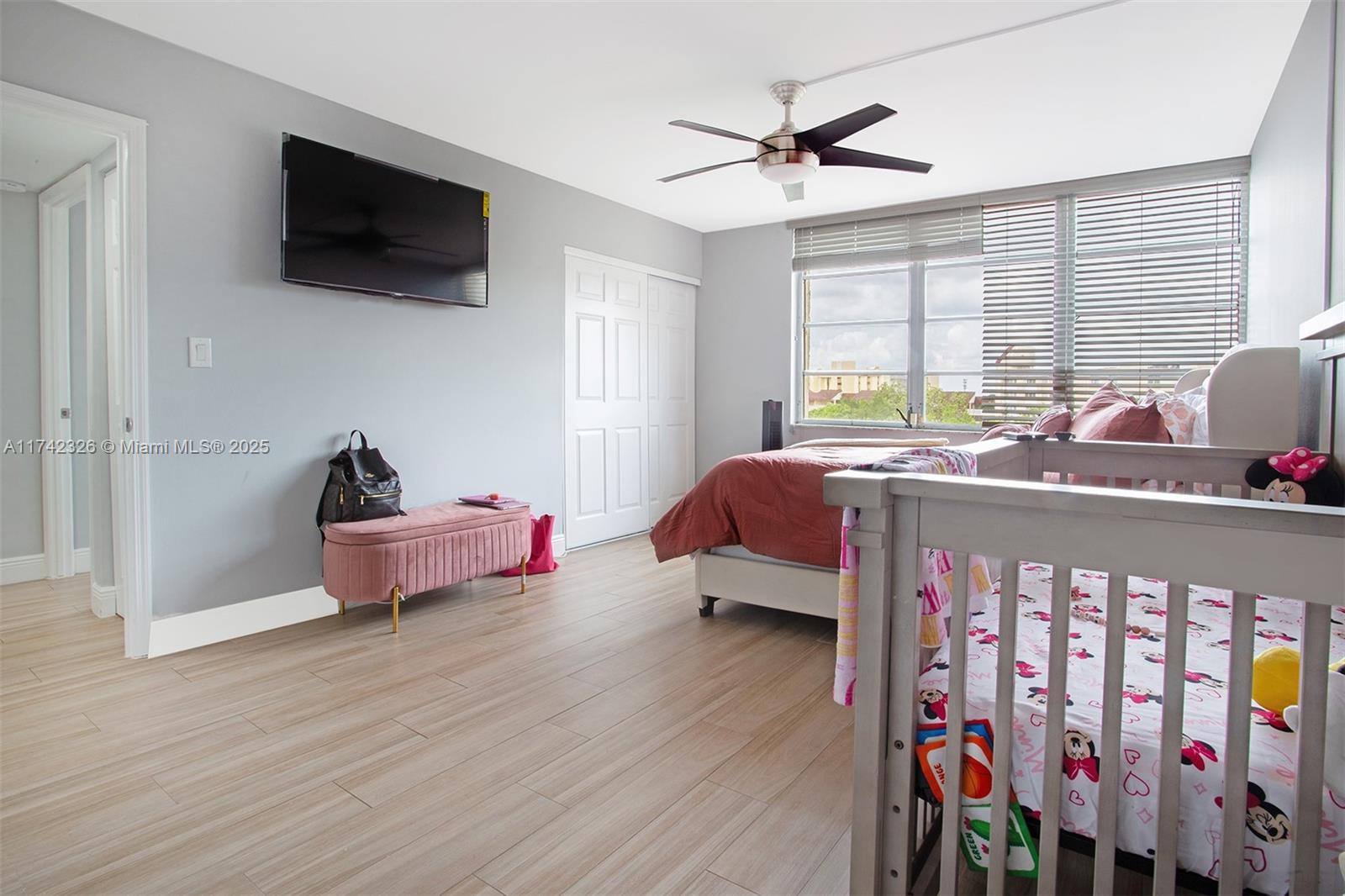 6911 Environ Blvd 5l Property Photo 17
