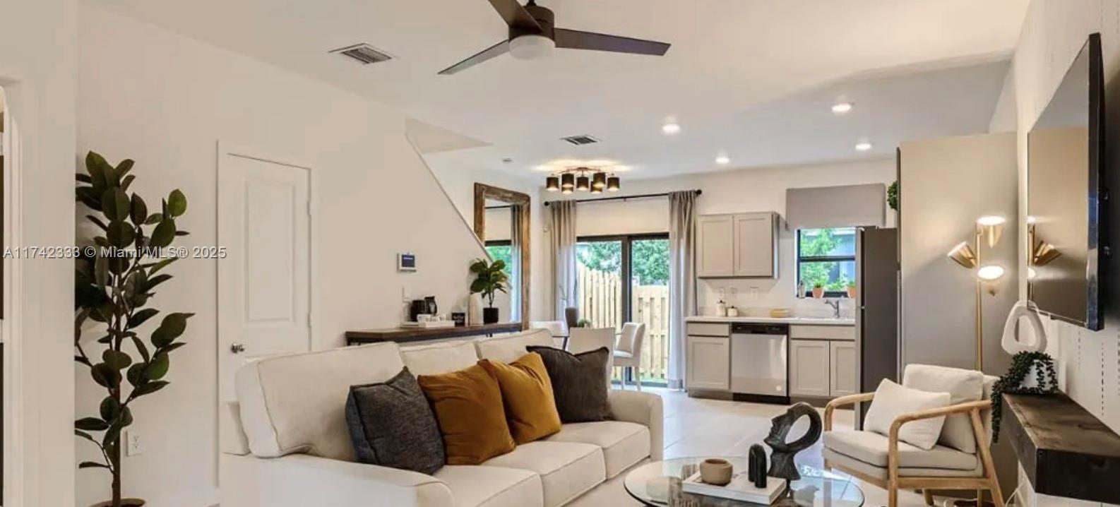 322 Ne 1st Dr 1 Property Photo 5