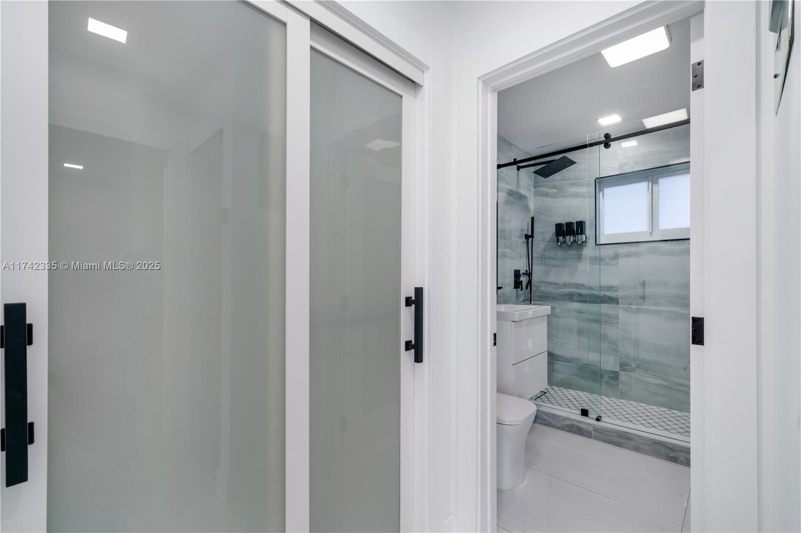 2700 Ne 135th St 32 Property Photo 18
