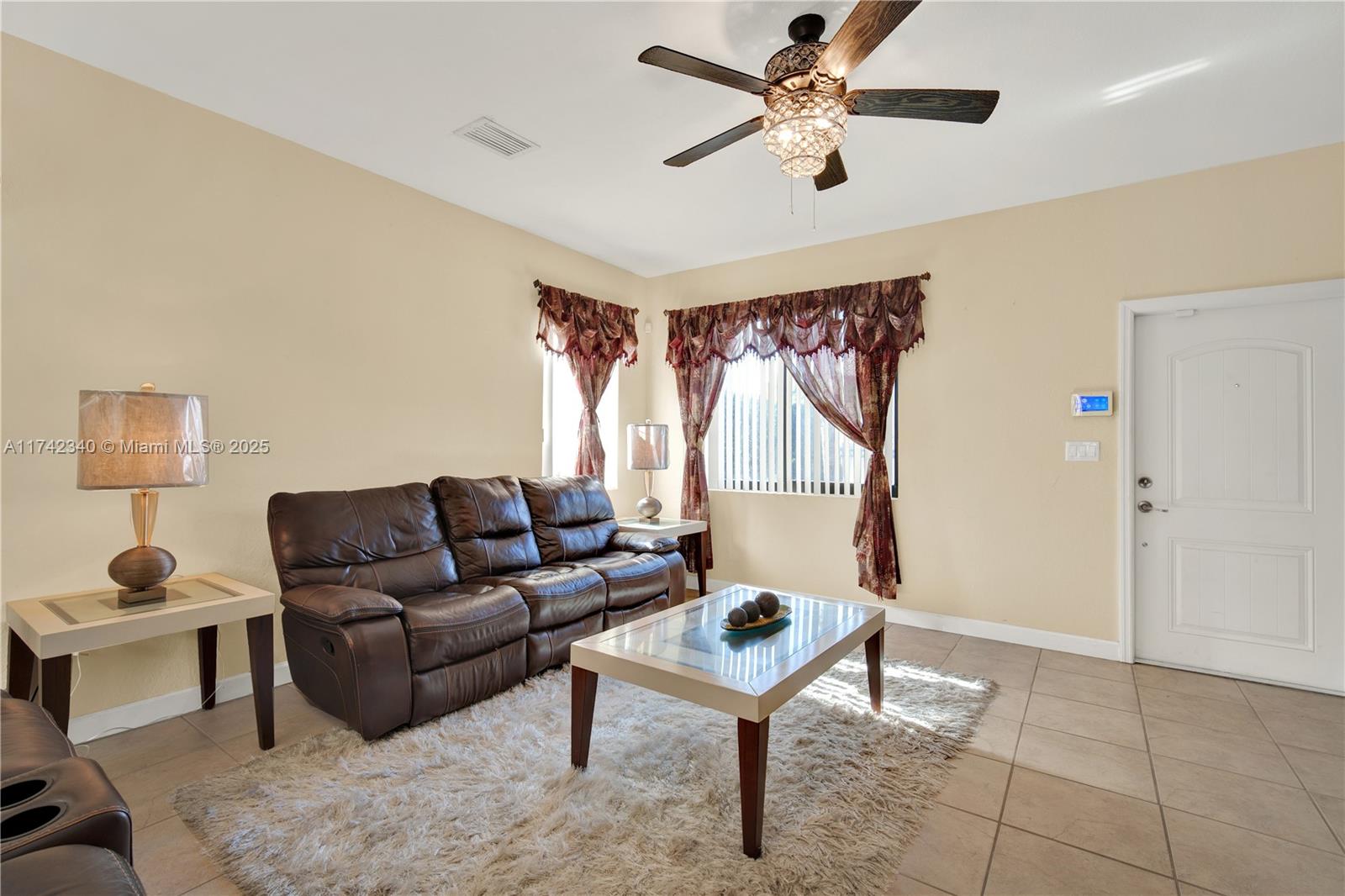 27073 Sw 133rd Ct Property Photo 5