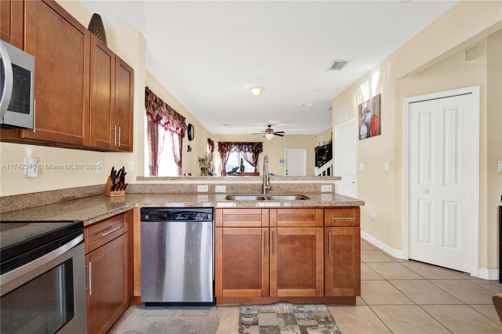 27073 Sw 133rd Ct Property Photo 11