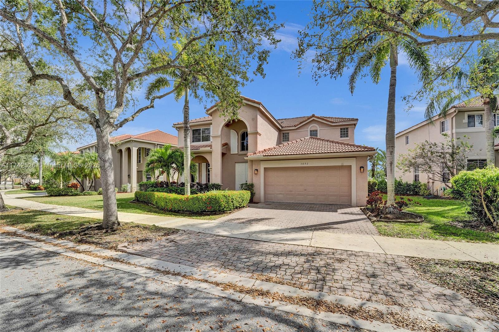3892 Falcon Ridge Cir Property Photo 8