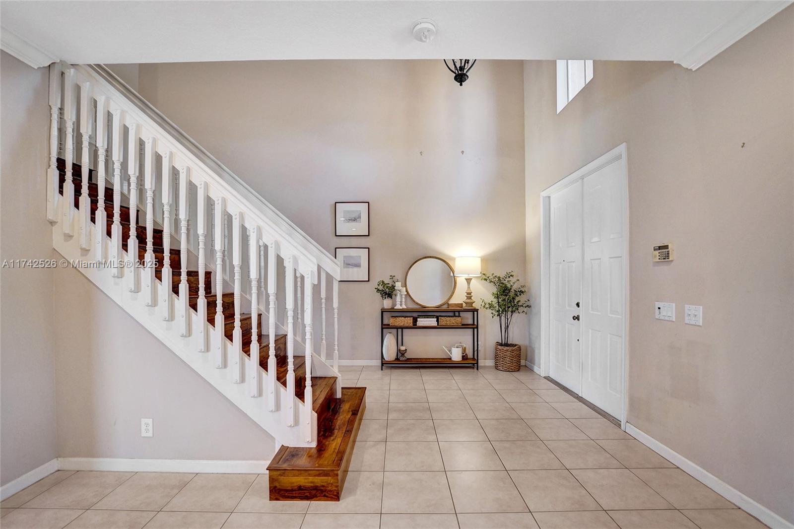 3892 Falcon Ridge Cir Property Photo 9