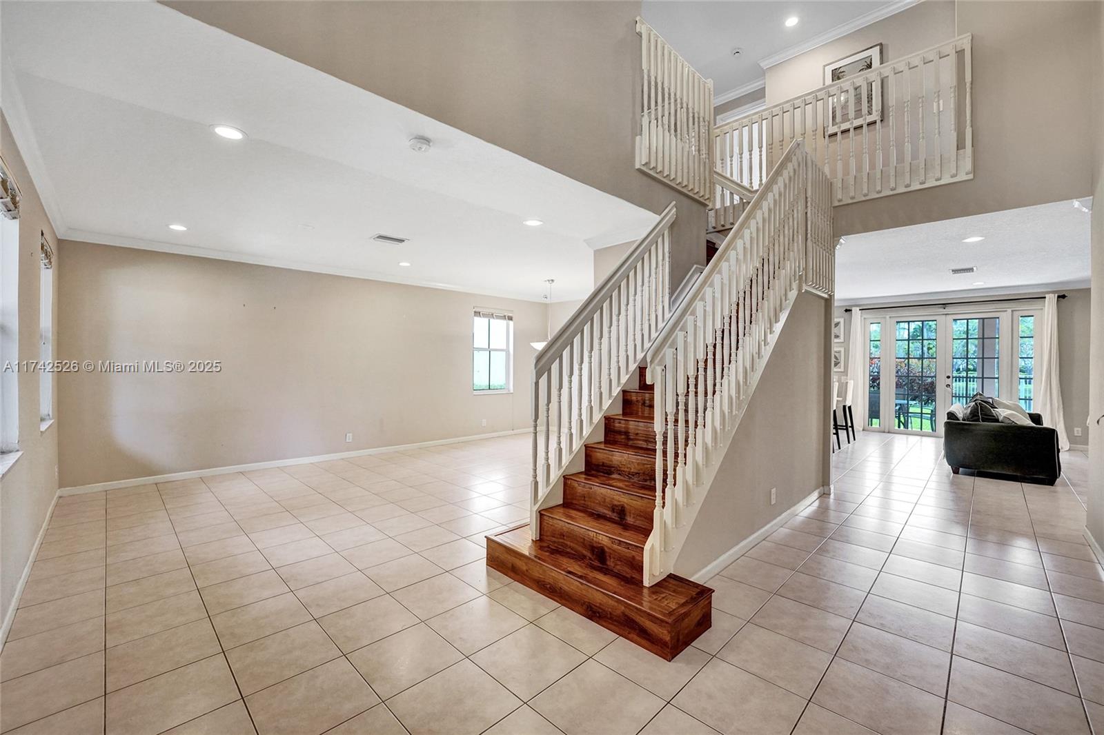 3892 Falcon Ridge Cir Property Photo 10