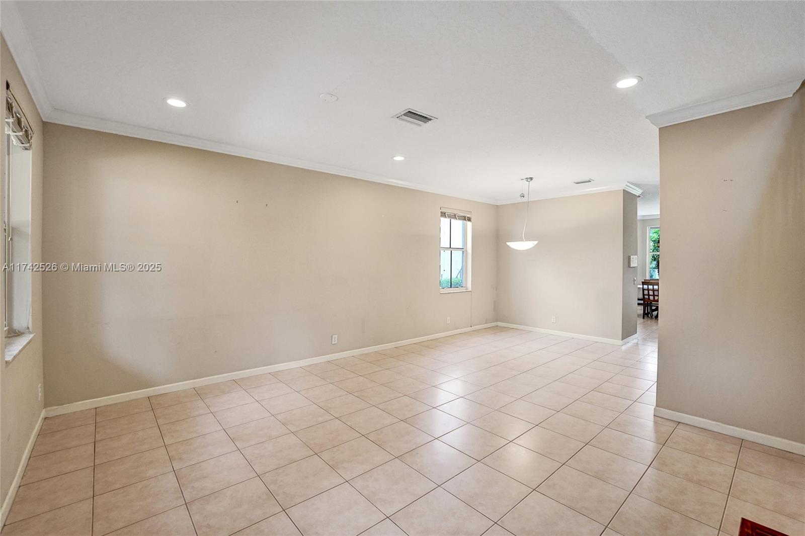 3892 Falcon Ridge Cir Property Photo 11