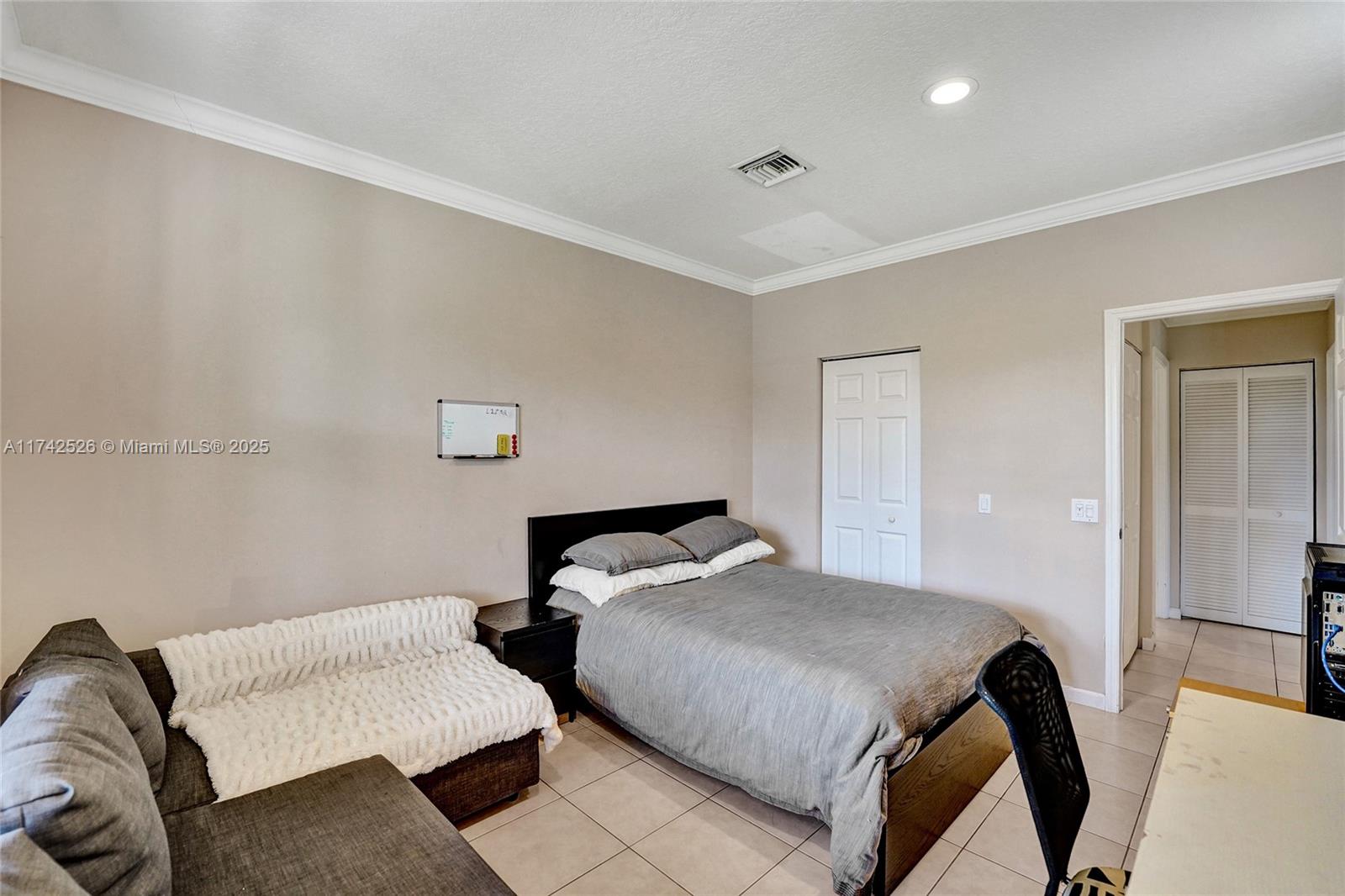 3892 Falcon Ridge Cir Property Photo 20