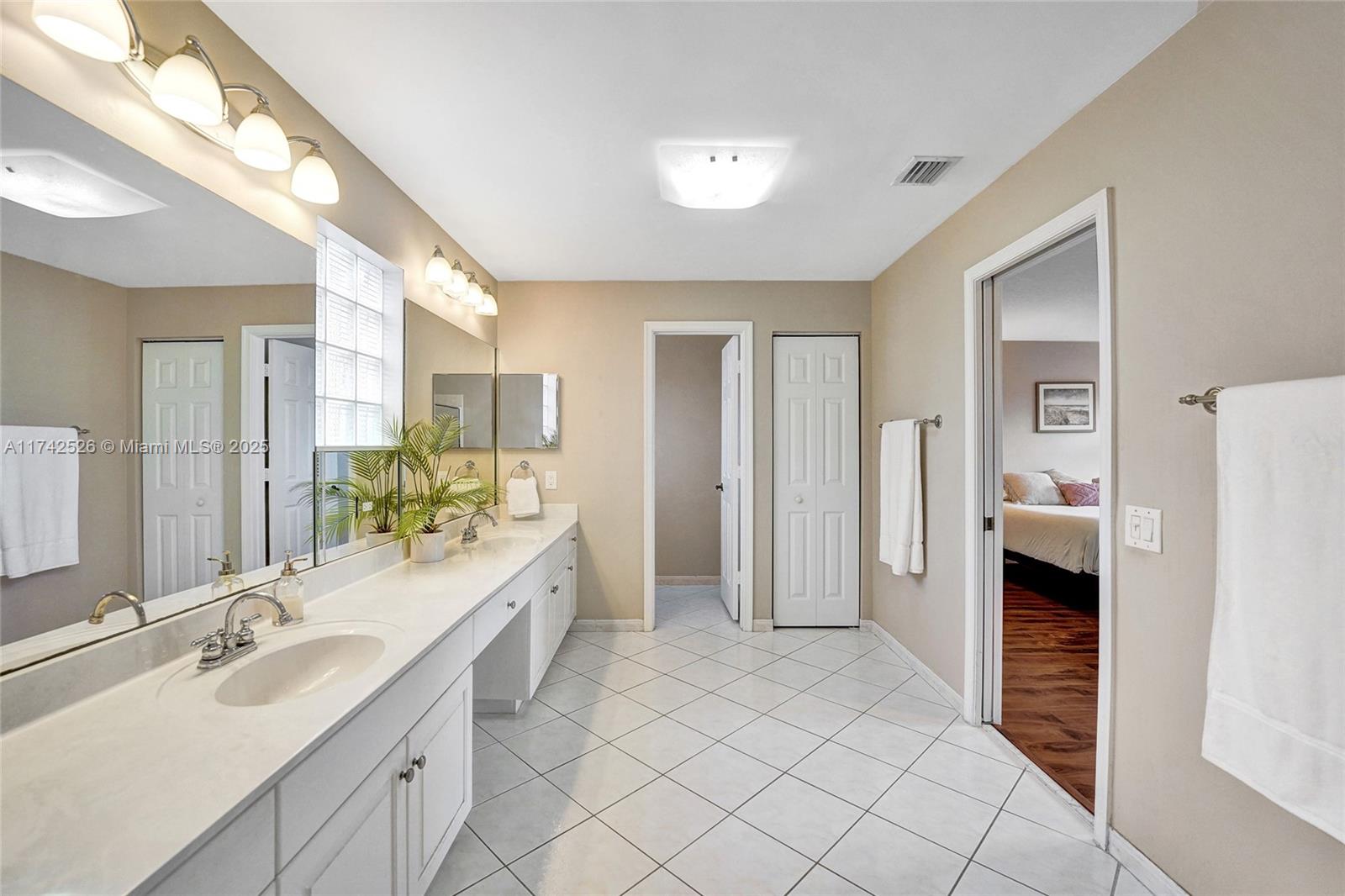 3892 Falcon Ridge Cir Property Photo 30