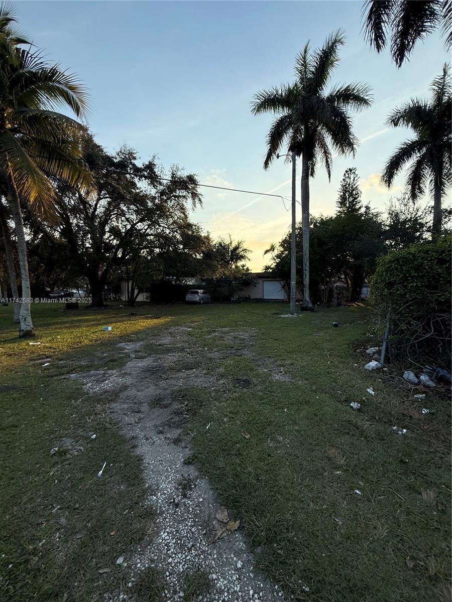 9 Ct. Ne 2 Avenue Property Photo 14