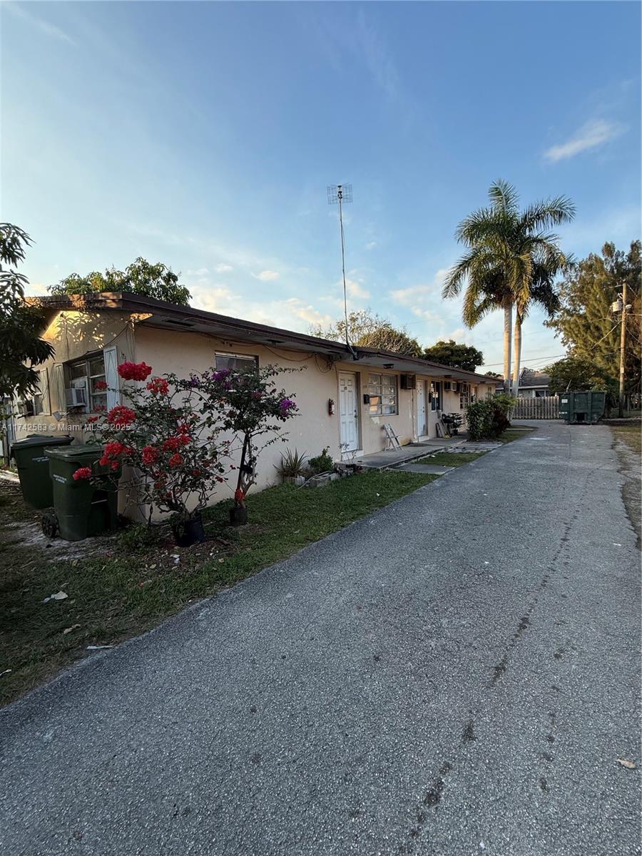 9 Ct. Ne 2 Avenue Property Photo 16